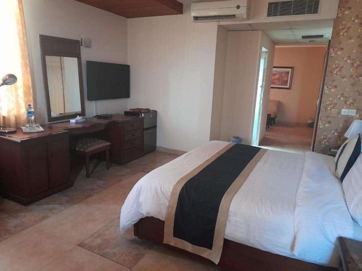 Shalimar Tower Hotel Lahore Luaran gambar