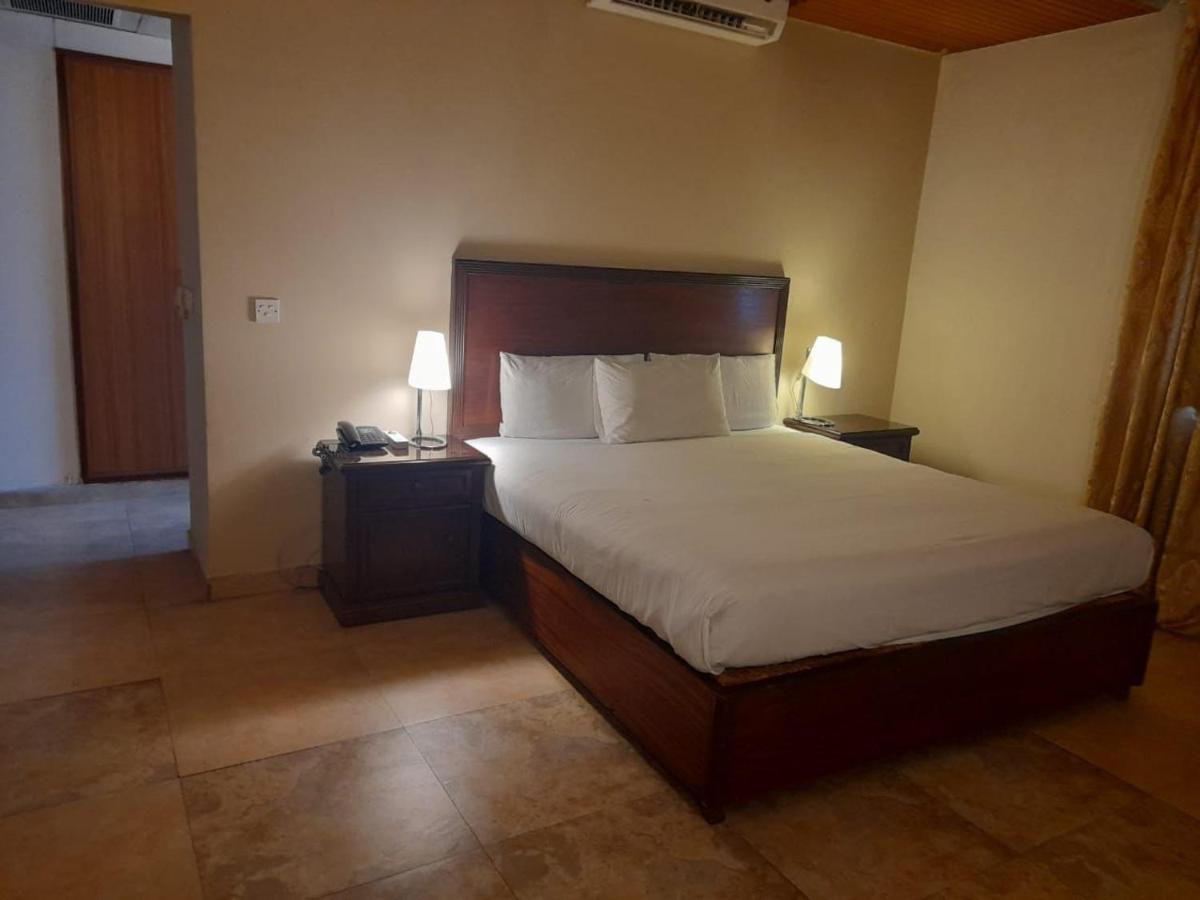 Shalimar Tower Hotel Lahore Luaran gambar