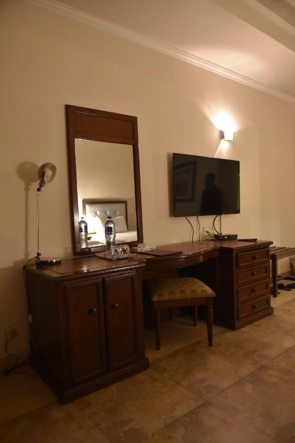 Shalimar Tower Hotel Lahore Luaran gambar